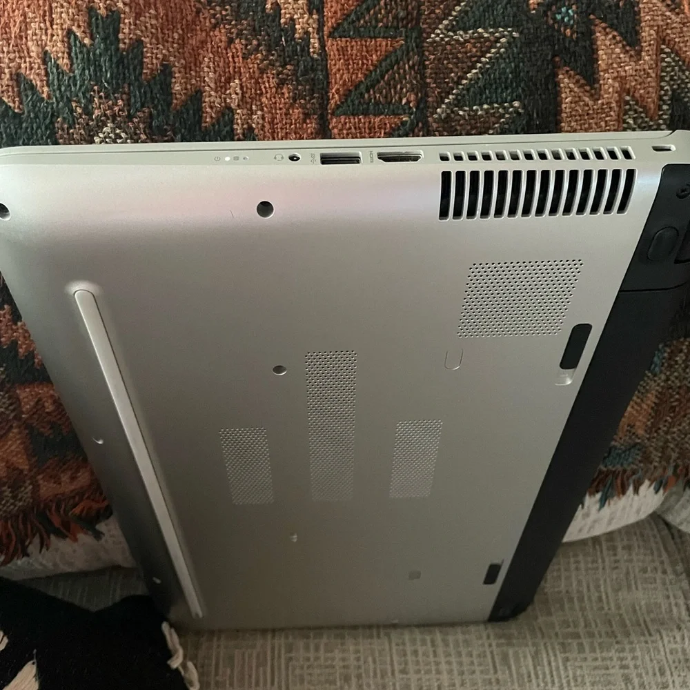 HP Pavilion Notebook intel core i3-excellent condition- lightly used •GREAT DEAL